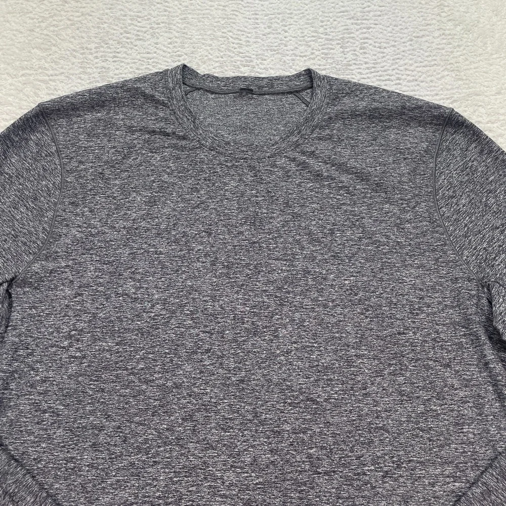 Lululemon Athletic Shirt Men's Size XL Gray Crew Neck Long Sleeve LM3ANASZ40418 - Picture 2 of 7